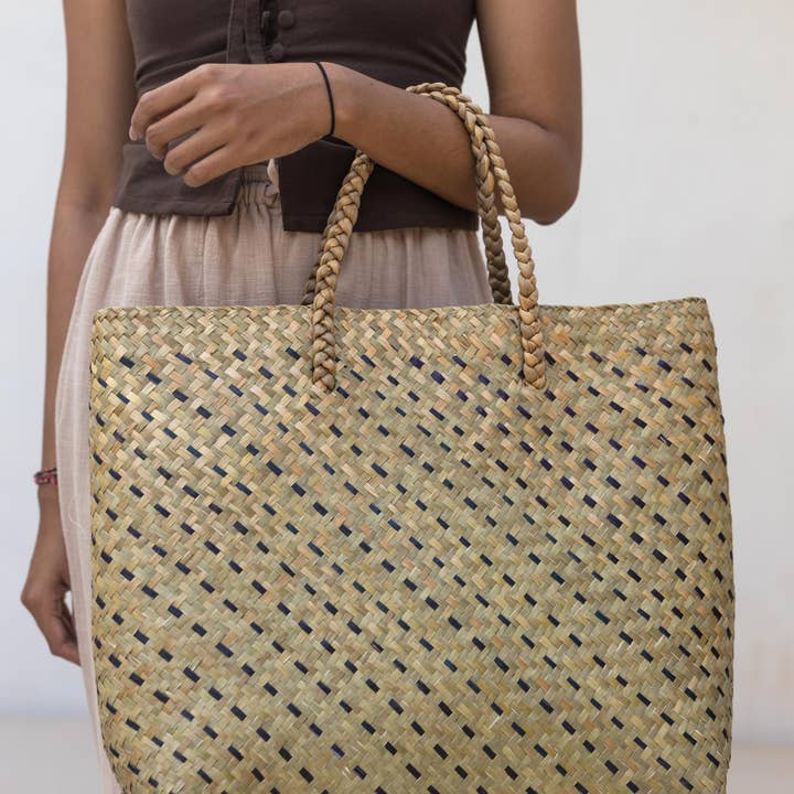 Village Thrive - Wholesale Beach Bag - Cove Rattan Beach Tote Bag7