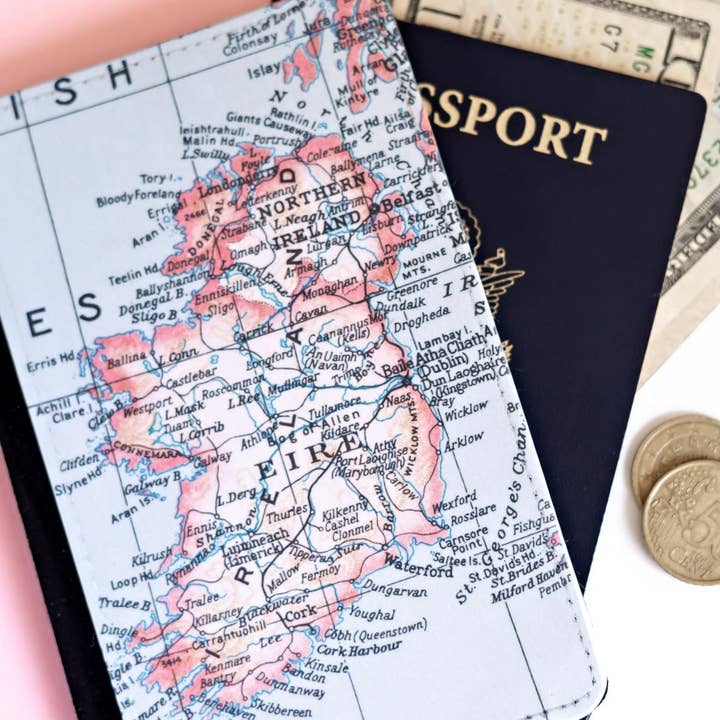 Daisy Mae Designs - Wholesale Passport Case - Unisex - Chicago Illinois Map Passport Case Personalized Wallet