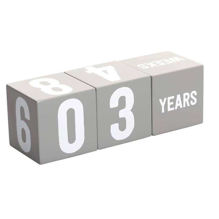 Kate & Milo - Wholesale Milestone Age Block - Kids & Baby - Wooden Milestone Age Blocks Photo Prop3