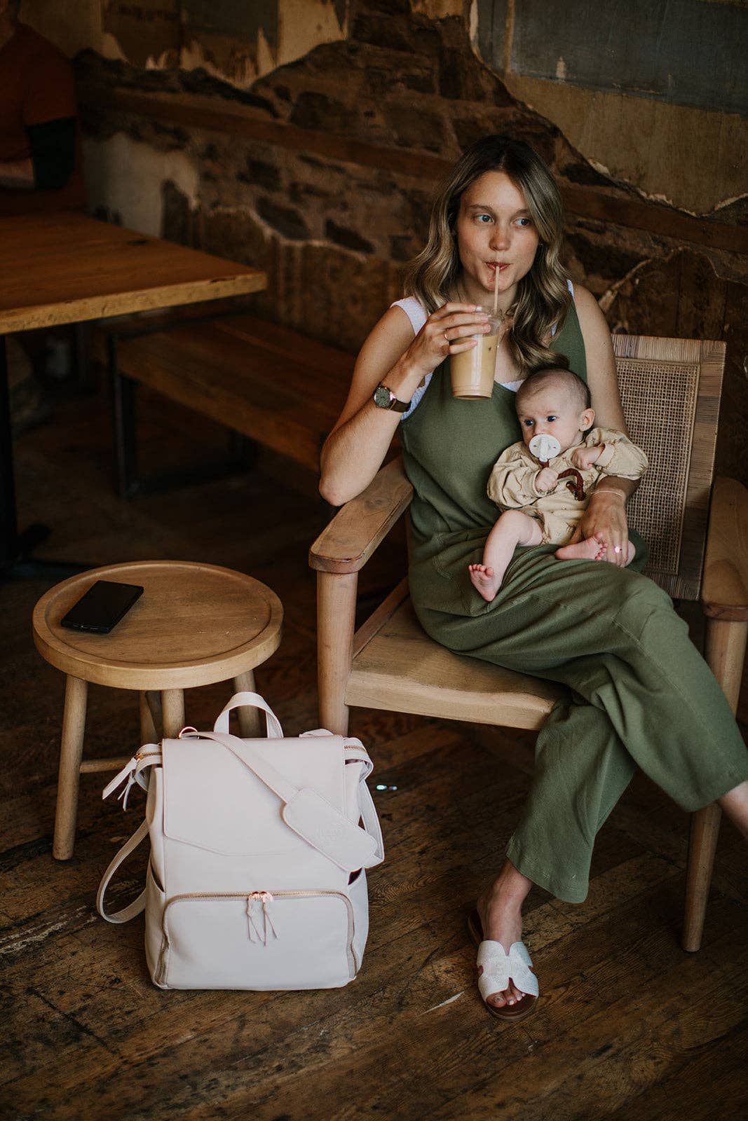 Rori & Rose - Wholesale Diaper Bag - Baby - Aurora Mom Bag with Wet Dry Bag and Hooks6