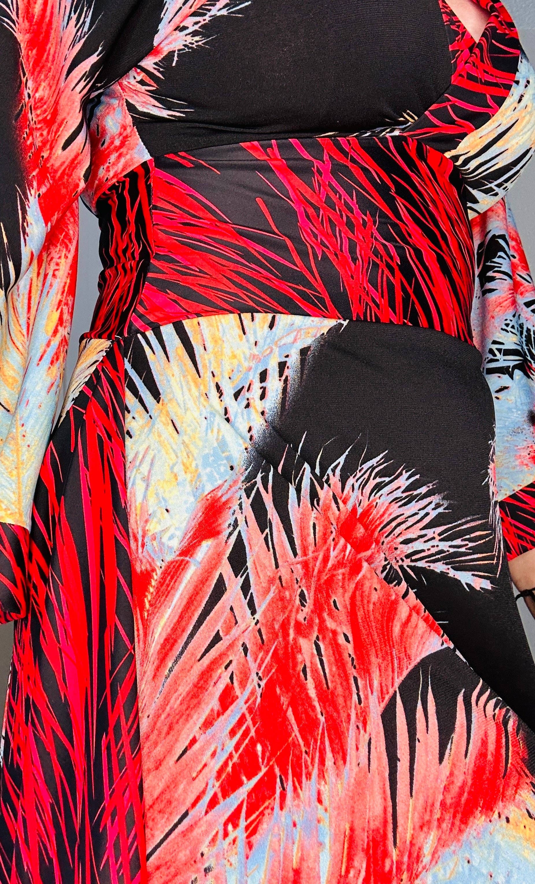 Aerial Clothing sRQ - Wholesale Dress - Women's - Red Feather Kimono Dress2