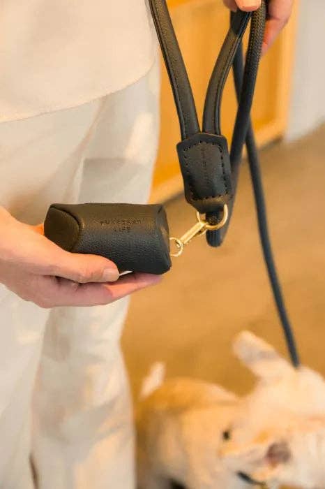 In Vogue Pets – wholesale Pet poo bag dispenser – FuzzYard Life Atelier Poop Bag Dispenser - Slate Grey6