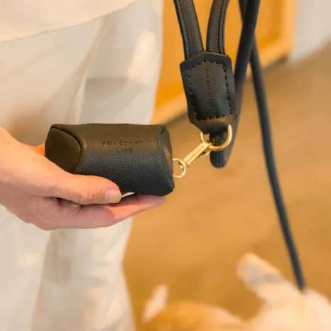 In Vogue Pets – wholesale Pet poo bag dispenser – FuzzYard Life Atelier Poop Bag Dispenser - Slate Grey6