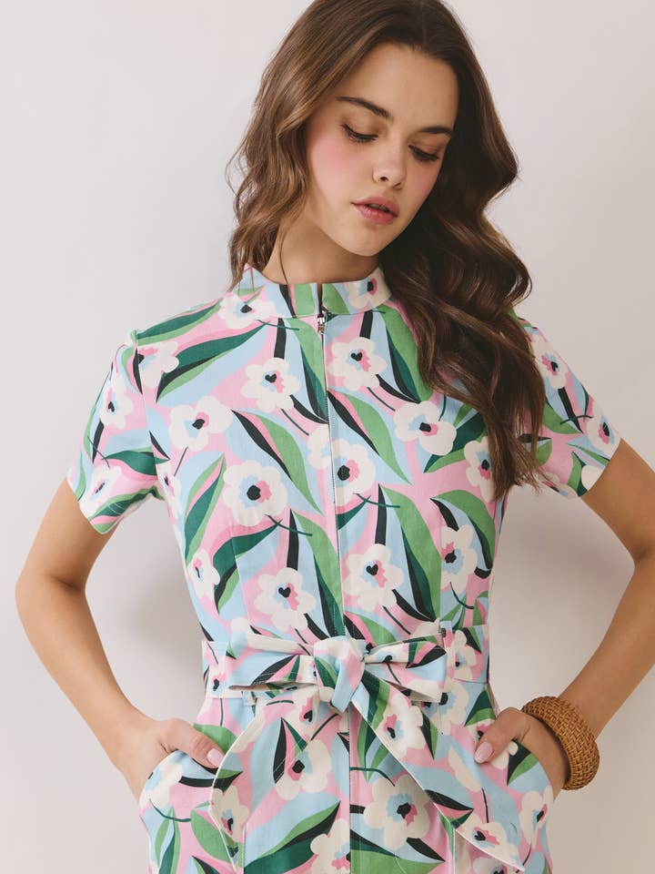 CP10345 - Combishort ceinturé à fermeture éclair frontale, imprimé floral pour la vente par TCEC