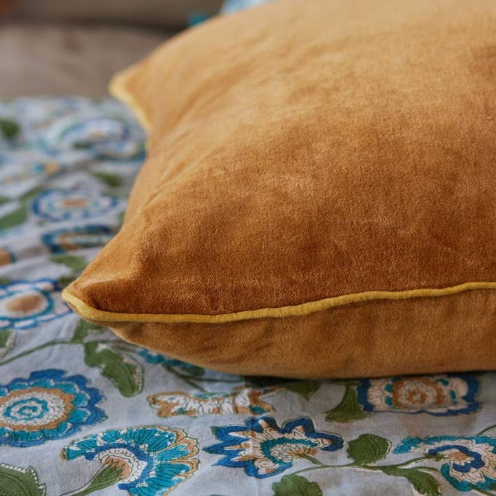 Bonheur du Jour - Wholesale Throw pillow cover - Cushion cover - Curry Velvet5