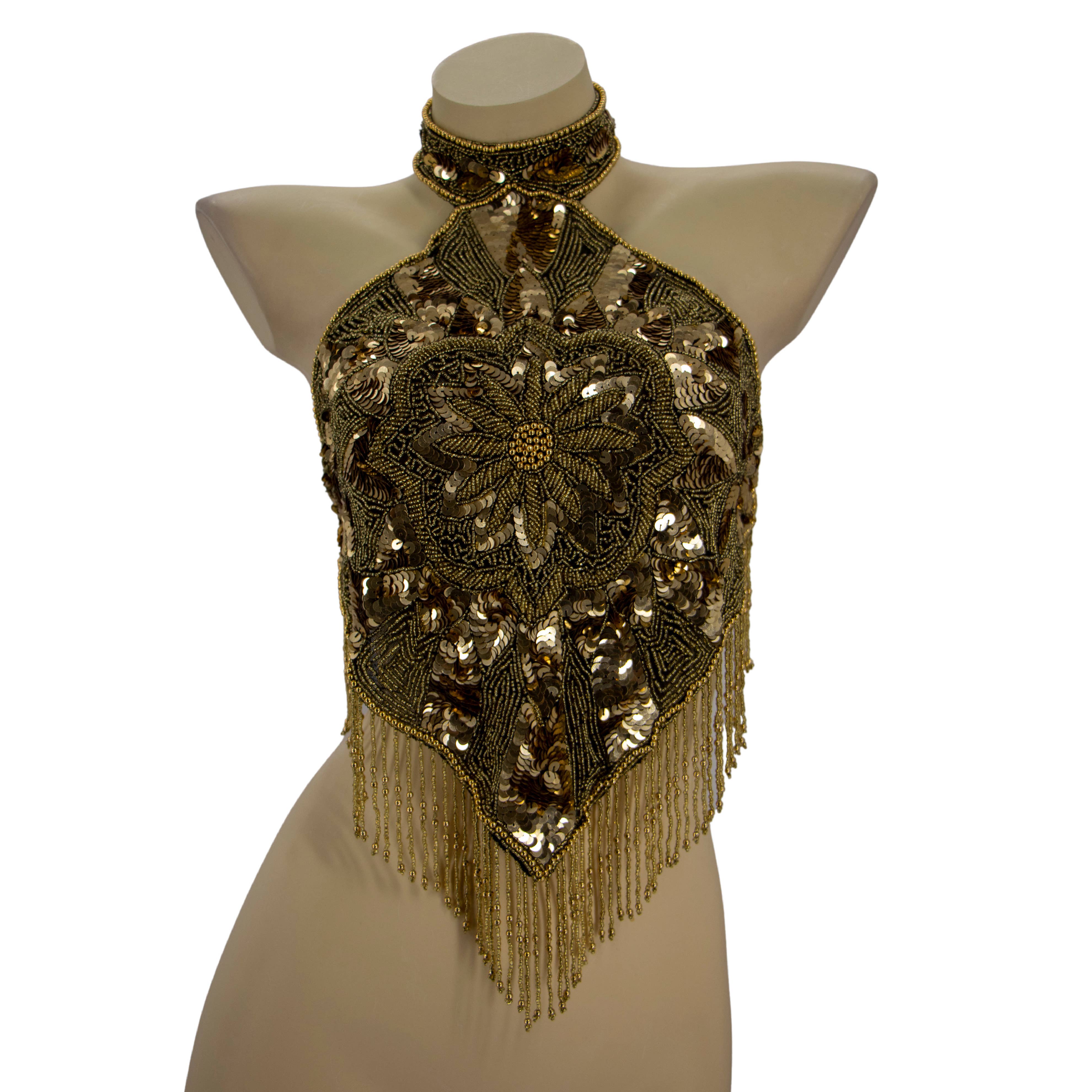 Western Fashion – wholesale Blus - Dam – Pärlad halterneck-topp med medaljongmönster2