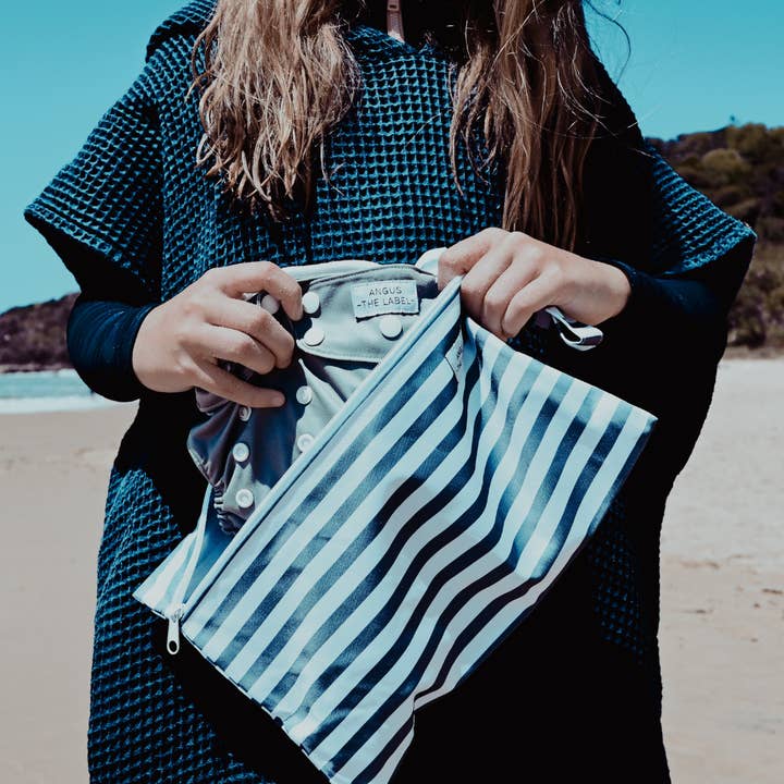 Angus The Label - Venta al por mayor Bolsas impermeables - Niños y bebés - Bolsa húmeda pequeña - Wave Wanderer
