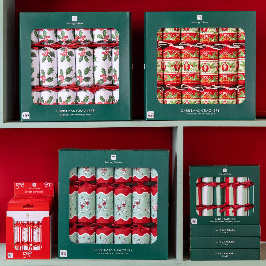 Talking Tables UK - Wholesale Christmas Decoration - Holly White Christmas Crackers -  12 Pack1