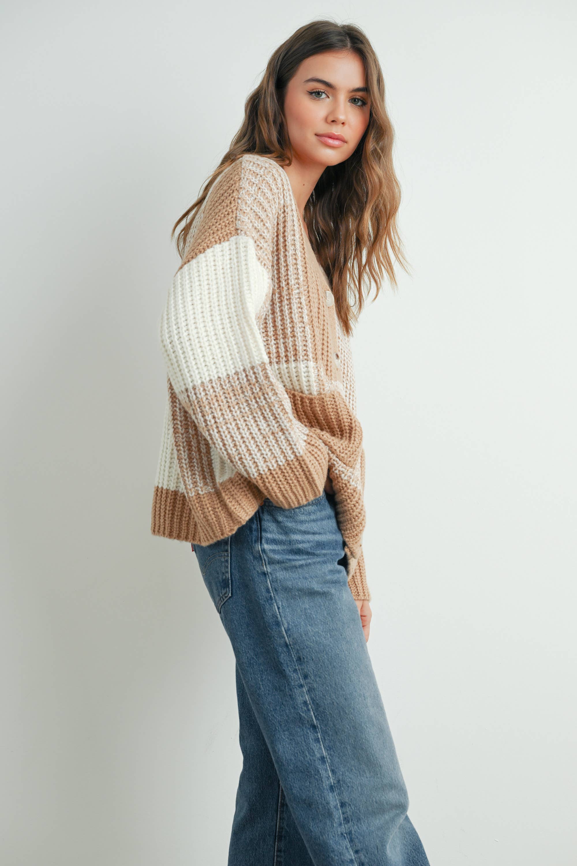 BUTTERMELON - Vendita all'ingrosso Cardigan - Donna - Cardigan oversize a quadretti con spalla scesa - BMC760733