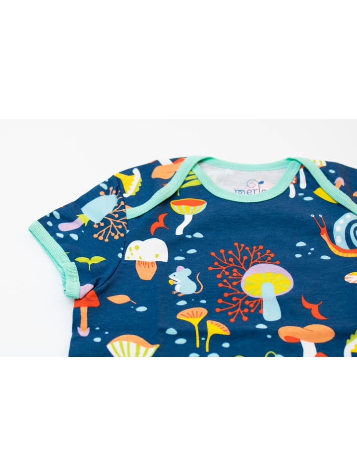 Merle Kids - Wholesale Shirt - Kids - Organic Kids T-Shirts - Forest at Night9
