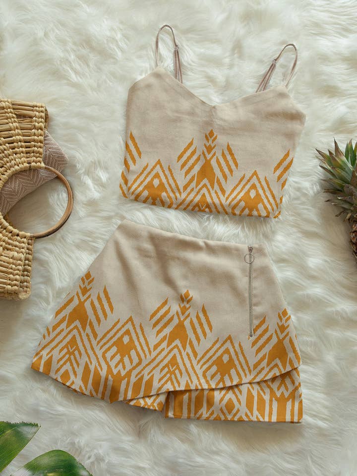 Gold Symmetrical Print on Blanc Amber Crop Top and Shorts Set for wholesale on Faire1