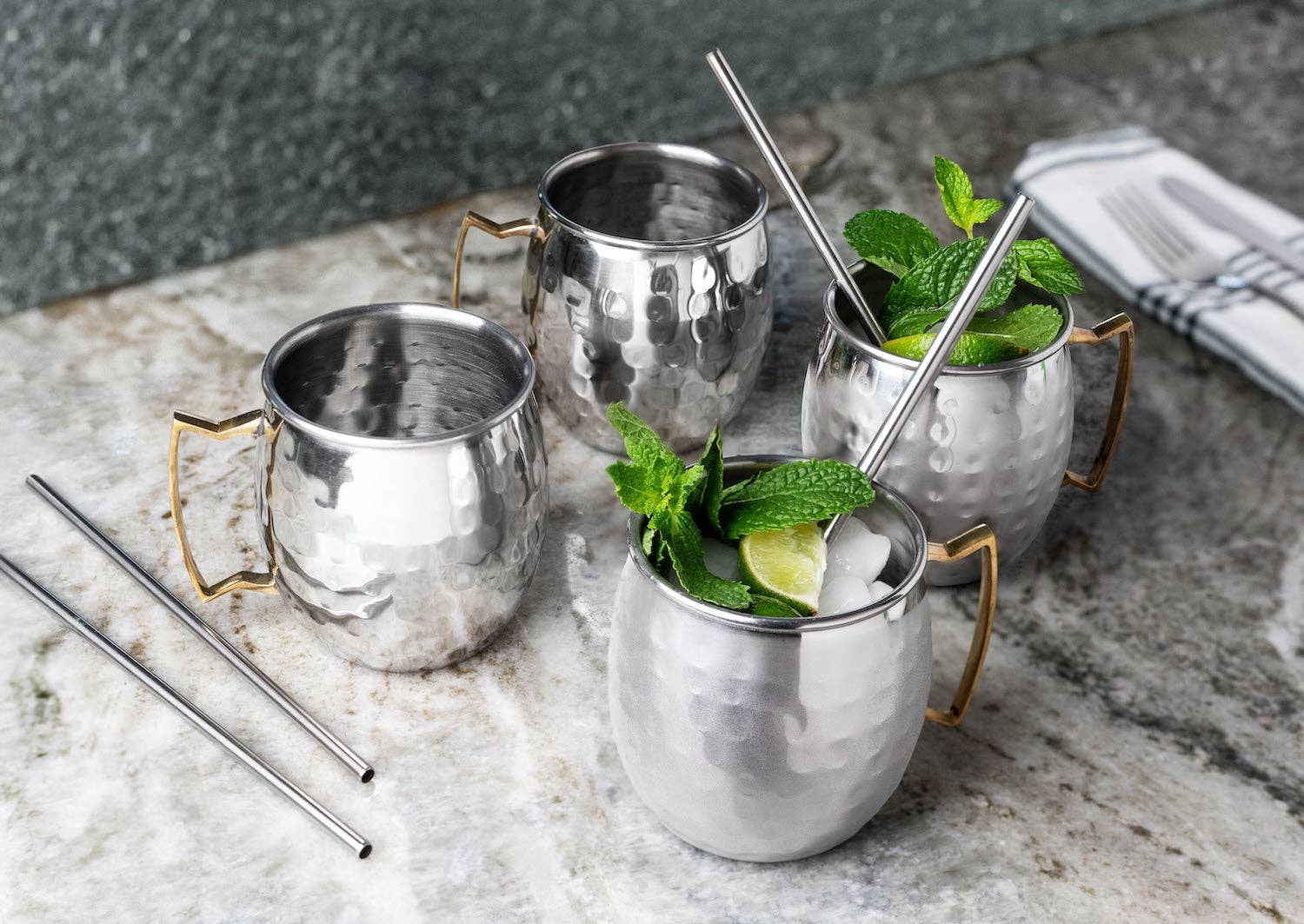 Sol Living - Wholesale Cocktail/Liquor Glass - Moscow Mule Mugs - 4 Pack - Siver/Copper (4 Cups + 4 Straws)0