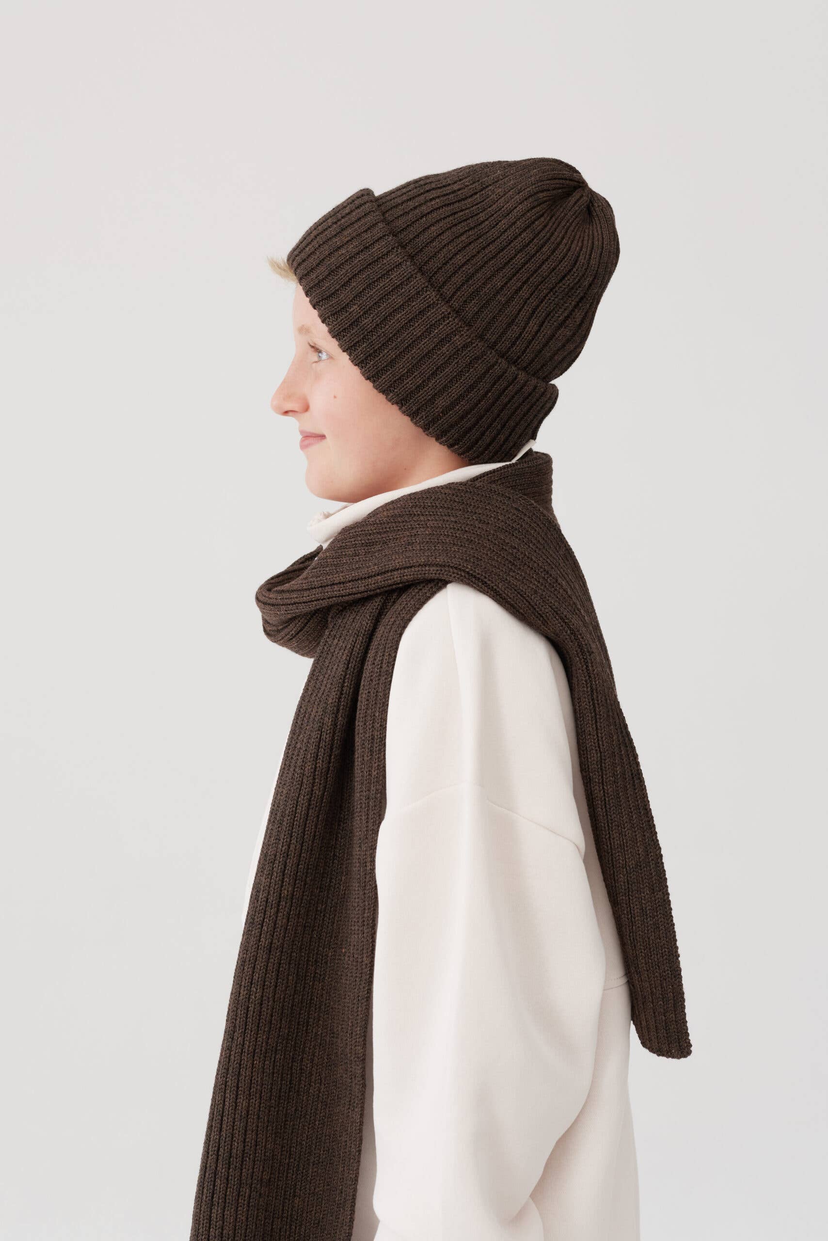 Ander - Wholesale Beanie - Women's - 100% merino wool DAILY beanie and scarf9