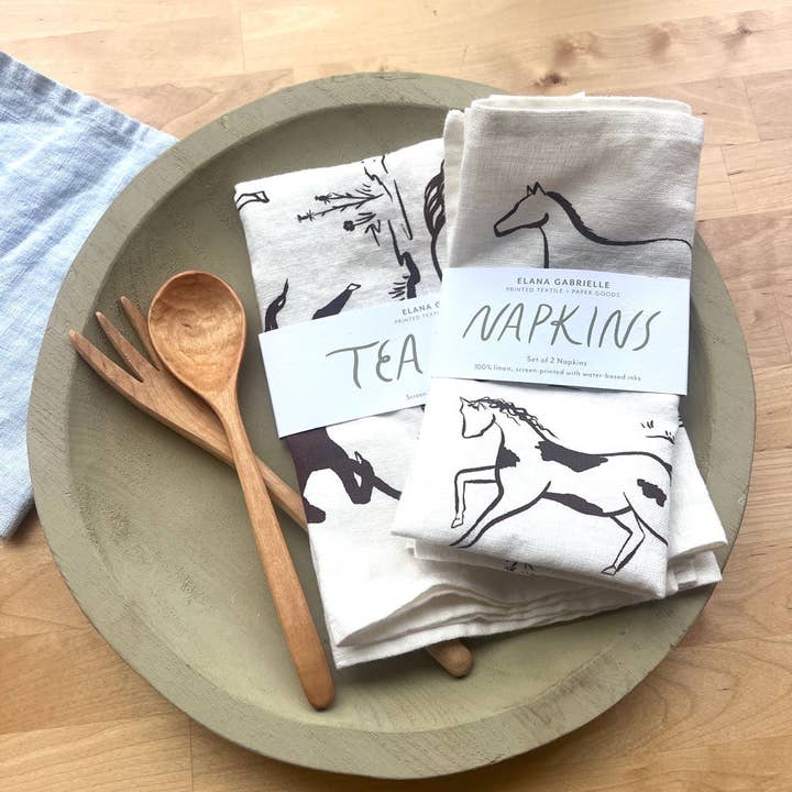 Elana Gabrielle - Wholesale Dinner & cloth napkin - Wild Horses Linen Napkins - Set of 22