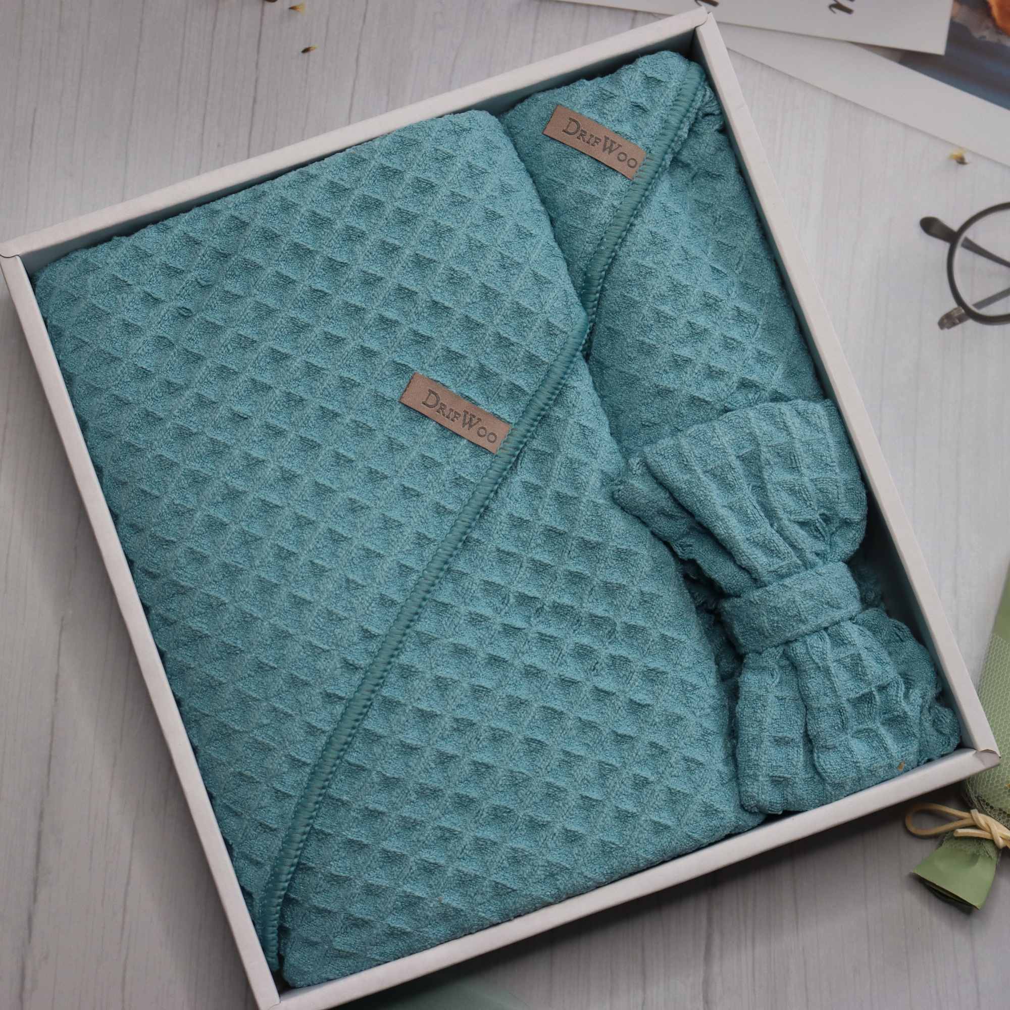 DrifWoo - Venta al por mayor Juegos de toallas - Set de regalo de toallas de lujo para spa – caja de esenciales para el cuidado personal2