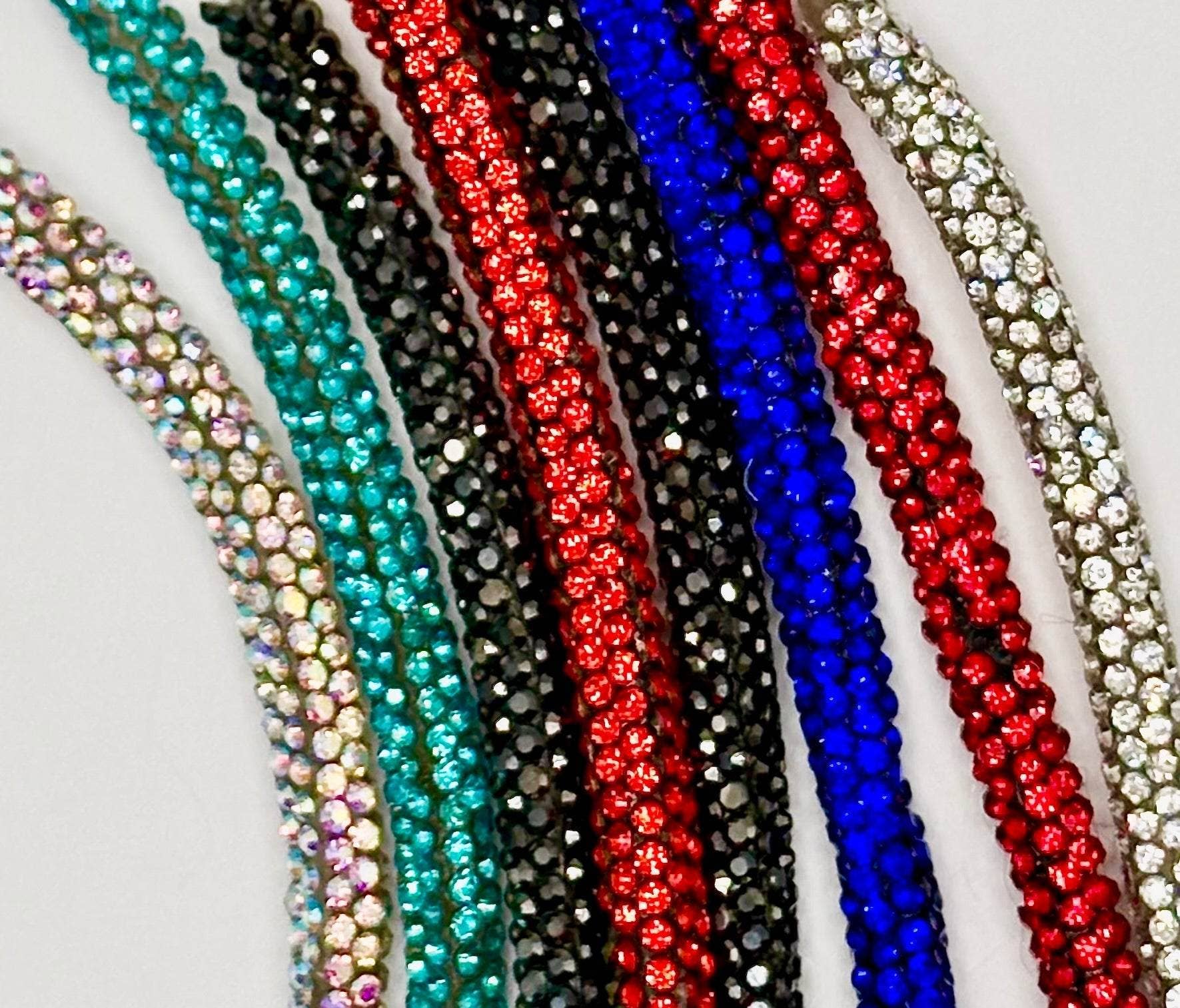 Appliques with Glitz – Engroshandel Håndværk forsyninger – Rhinstenreb - 6 mm per meter1