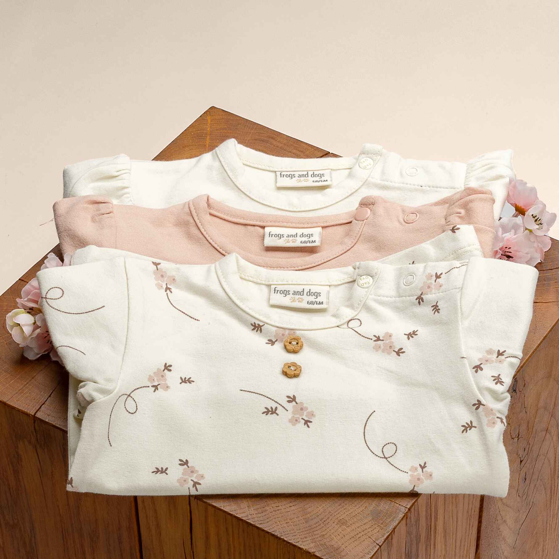 Alyssum Branco T-Shirt Flo SS Bebé | White Alyssum para venda a revendedores na Faire2