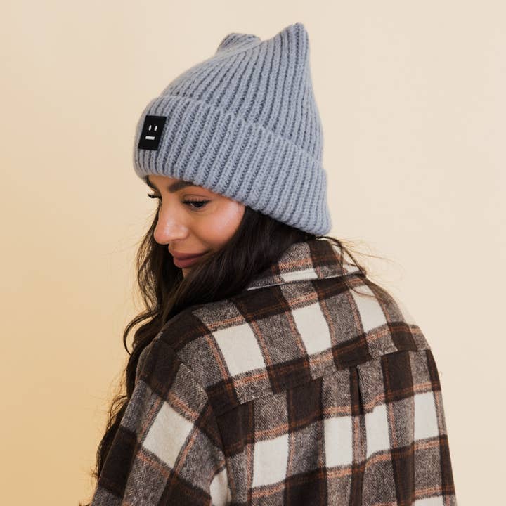 Leto Accessories - Venta al por mayor Gorro de lana - Mujer - Gorro Chill Vibes Soft acanalado con parte superior cuadrada
