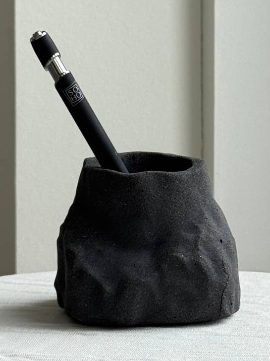 The Franky Pen Holder | Caviar for wholesale by GINALADÉCO
