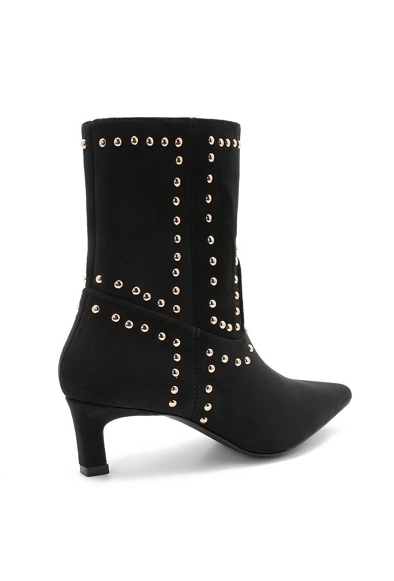 Joia Paris - Wholesale Booties - Women's - Western ankle boots with low heels, studded decoration GZ-3082