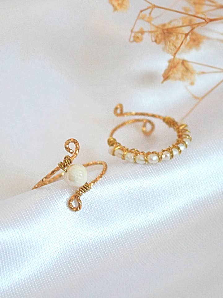 Solitaire & Band Freshwater Pearls Hand Wired Rings Bundle for wholesale by Divine Dulcet