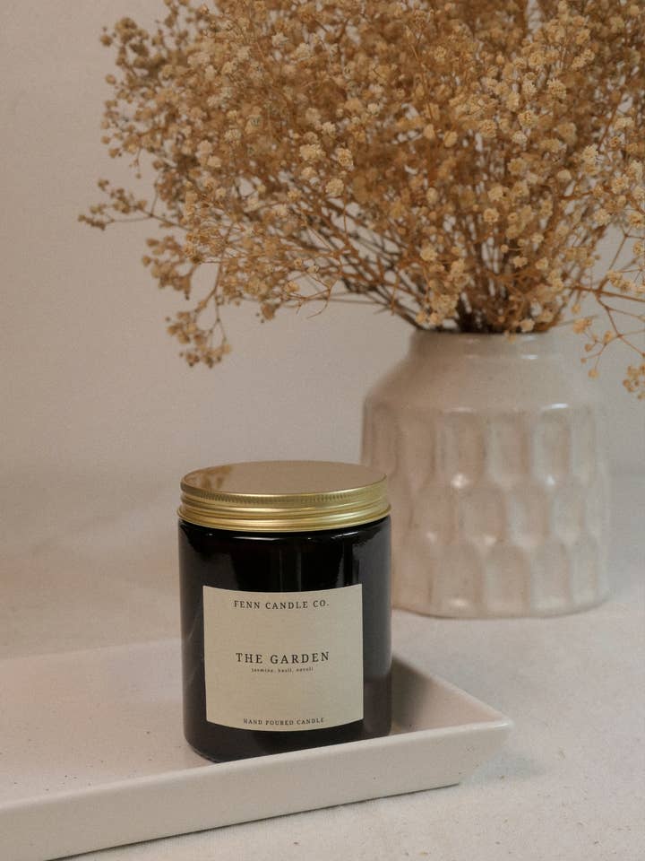 The Garden • Taille moyenne | Bougie en cire de soja | Bougie florale pour la vente par Fenn Candle Co.