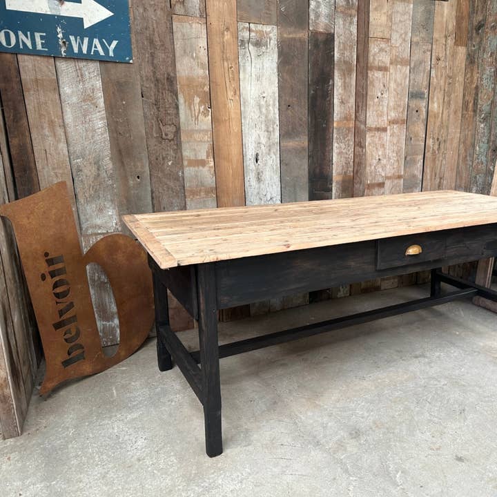 Antieke Franse grenen keukentafel, circa 1850 voor wholesale door belvoir