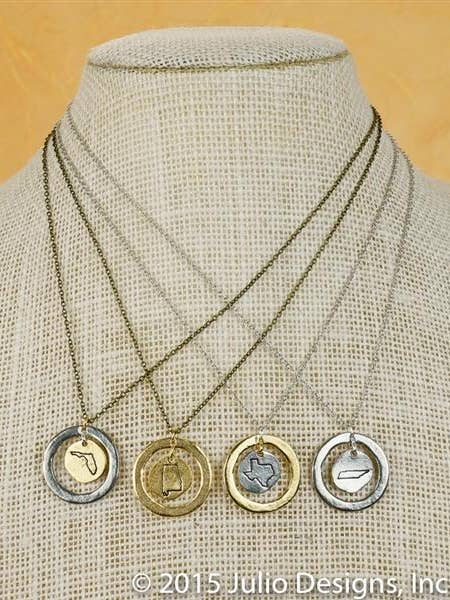 Collar estampado a mano con brújula, silueta del estado en anillo para venta al por mayor de Julio Designs