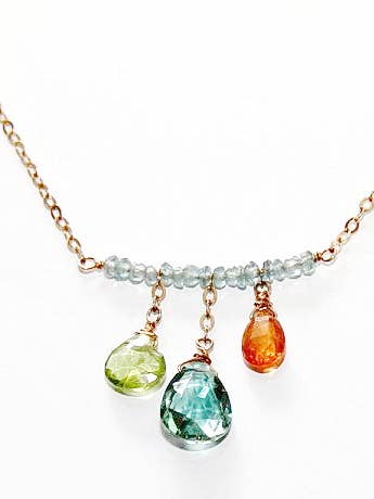 Colar de 3 gotas de peridoto, quartzo indicolite, granada e apatita por atacado de Judy Brandon Jewelry