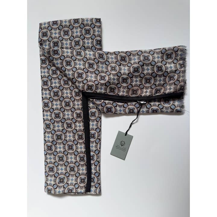 Montecristo – wholesale Scarf – Women's – Scarf 85x190 cm PO-2302 CIRCLES WHITE/BLUE1