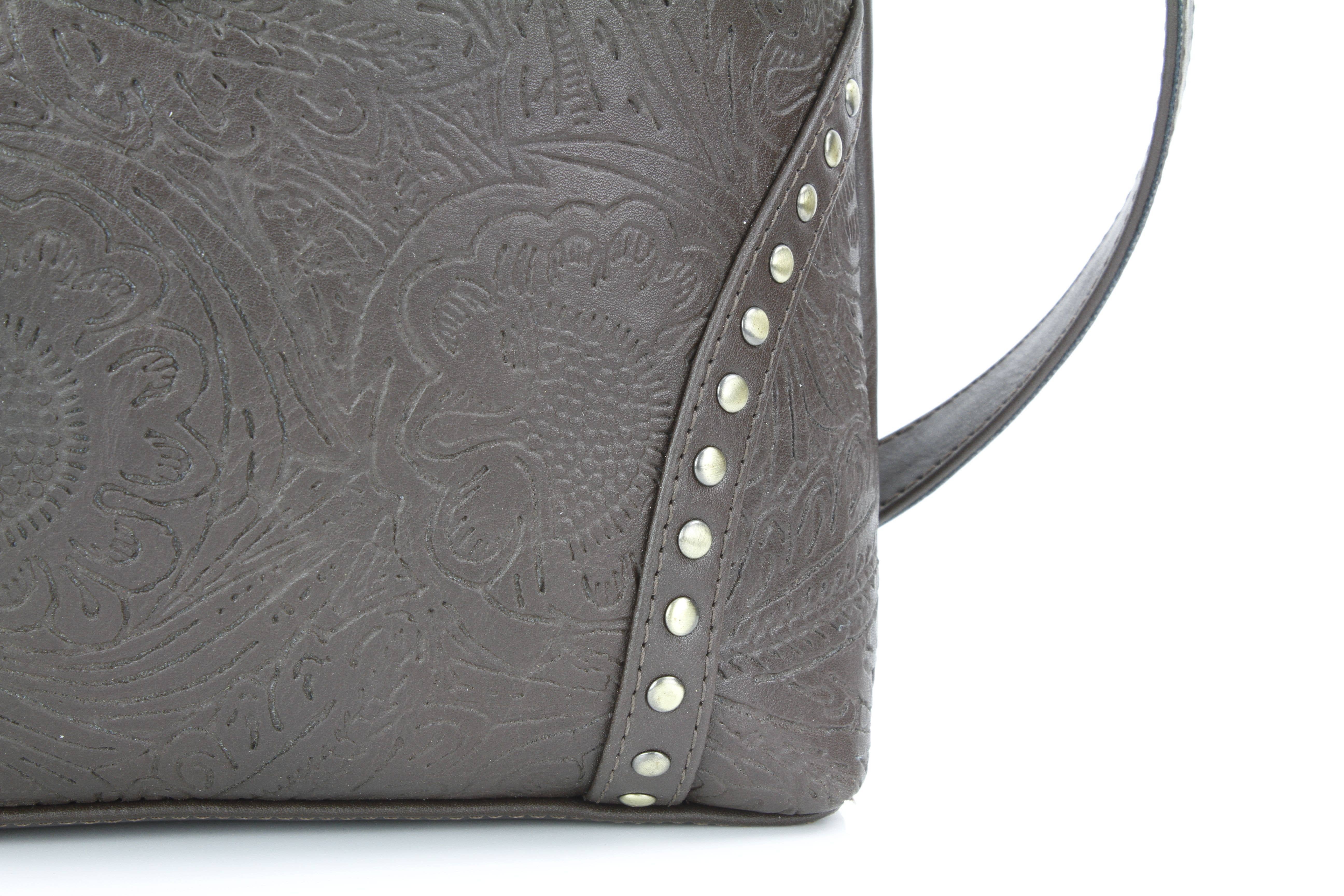 Leather Impressions Inc – Engroshandel Messenger bag – Kvinder – Vegansk læder filigran messenger med concho RMHB 40 25044