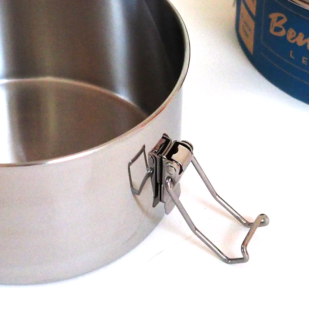 ECOlunchbox - Wholesale Food Storage Container - ECOlunchbox Bento Wet Box Round Lunch Food Container3