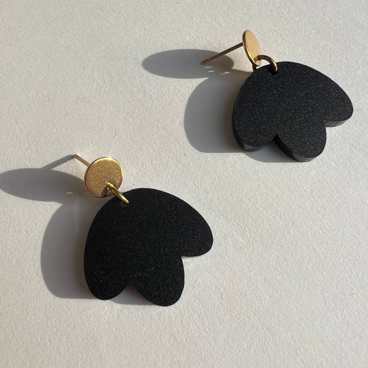 Mingled - Vente Boucles d'oreilles pendantes - Bloom - Boucles d'oreilles pendantes en or et noir2