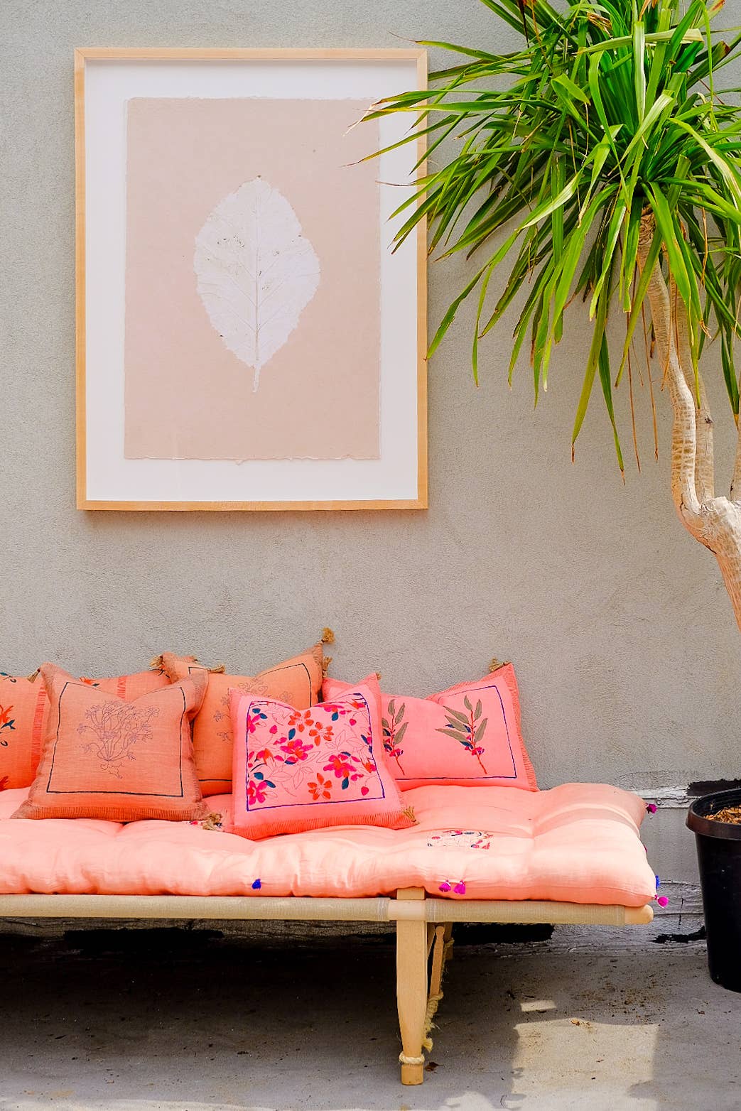 Soil to Studio - Wholesale Throw Pillow Cover - Teejan - Handwoven and Block-Printed 100% Linen Pillowcase2