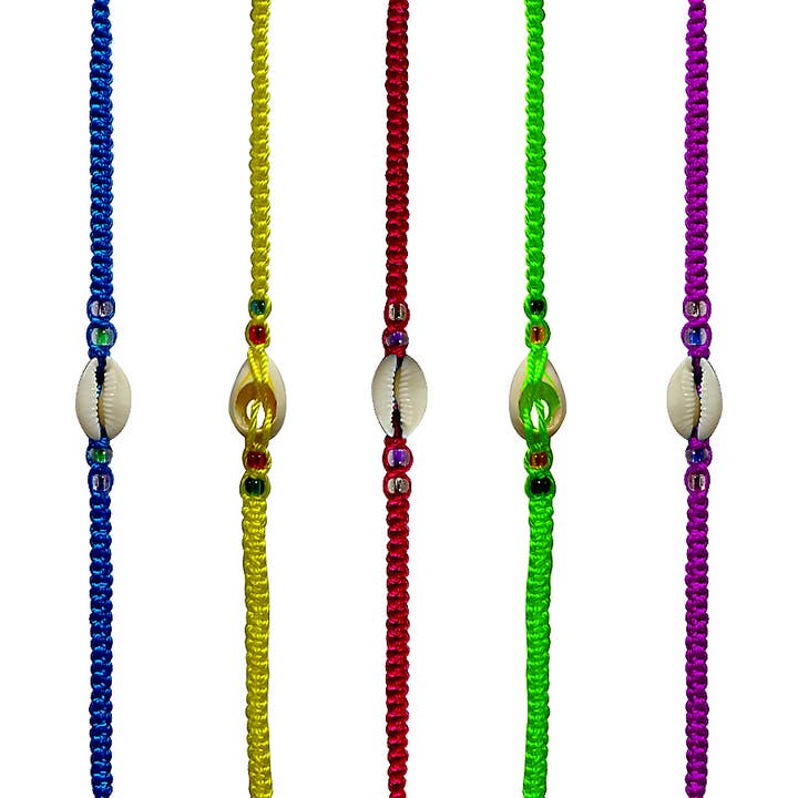 Bracelet d'amitié en macramé fin en coquillage naturel pour la vente par Pichincha