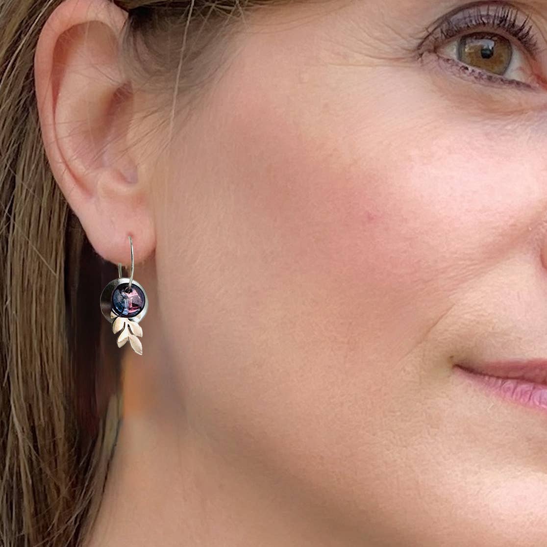 Conversations in Jewellery - Wholesale Dangle Earrings - LFLT28 - Earrings come with 9 interchangeable colours. 2