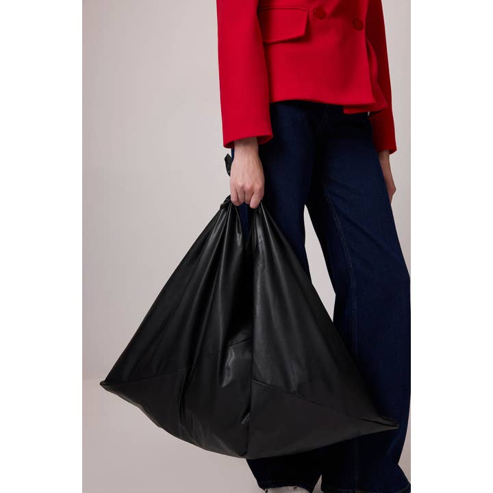 Siyah Oversized Faux Leather Shoulder Tote for wholesale on Faire1