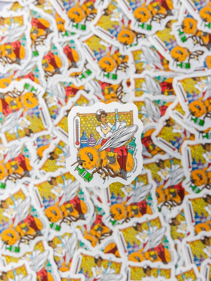 Autocollant en vinyle d'abeille infirmière pour la vente par Sonoma County Bee Company