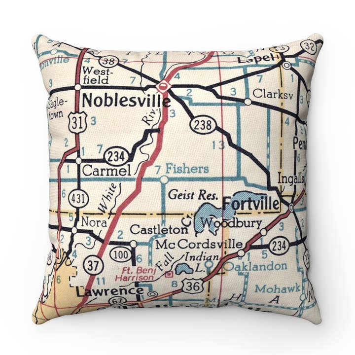 Coussin décoratif carte de Fishers Indiana pour la vente par Daisy Mae Designs