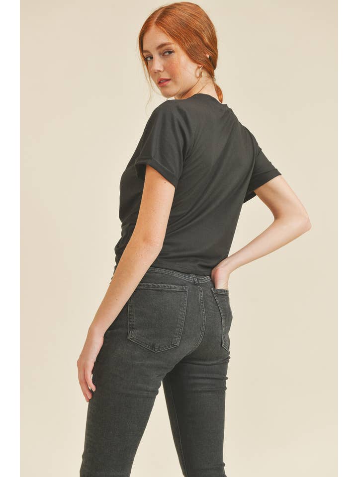 IT1001 Lovely Twisted Knot T-Shirt Black Neutral for wholesale on Faire