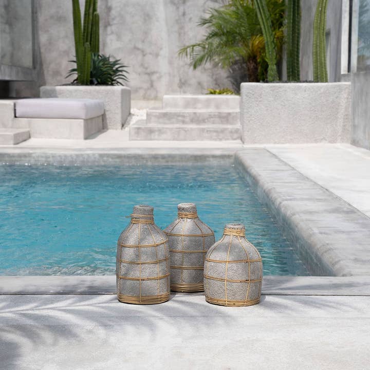 Bazar Bizar Living - Wholesale Vase - The Whoopy Vase - Concrete Natural - S4