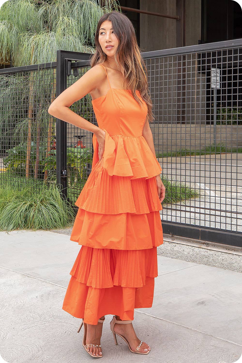 Strut & Bolt - Vendita all'ingrosso Vestito - Donna - Maxi abito in popeline a strati con pieghe miste6