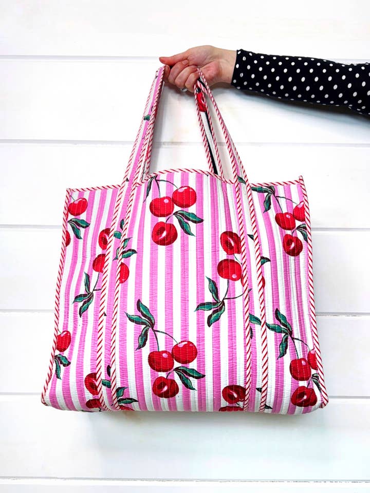Sac Cabas Matelassé | Sac Cerise | Grand Sac Cabas de Courses pour la vente par Folklore Couture