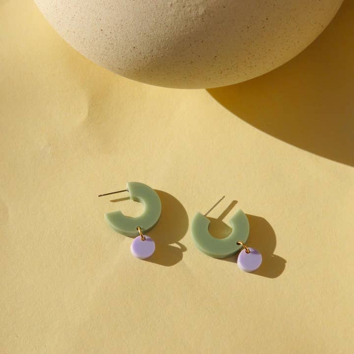 Niemalsmehrohne - Wholesale Hoop Earrings - Creoles Silva made of acrylic and stainless steel in khaki and lilac0