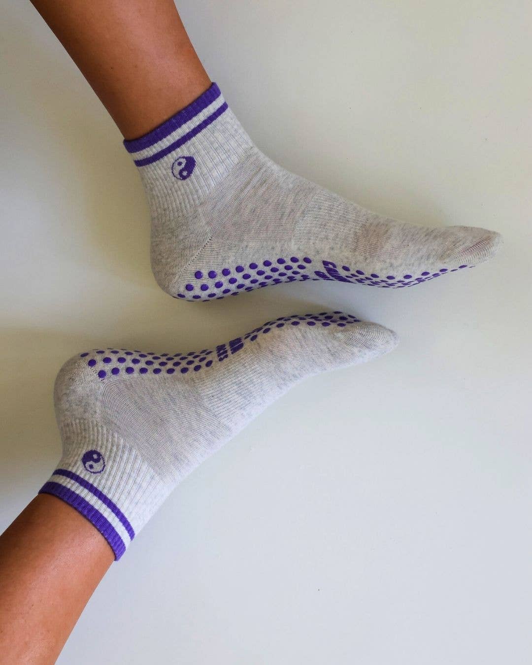 California Grip Socks - Wholesale Socks - Women's - The Yin Yang Shortie Grip Socks2
