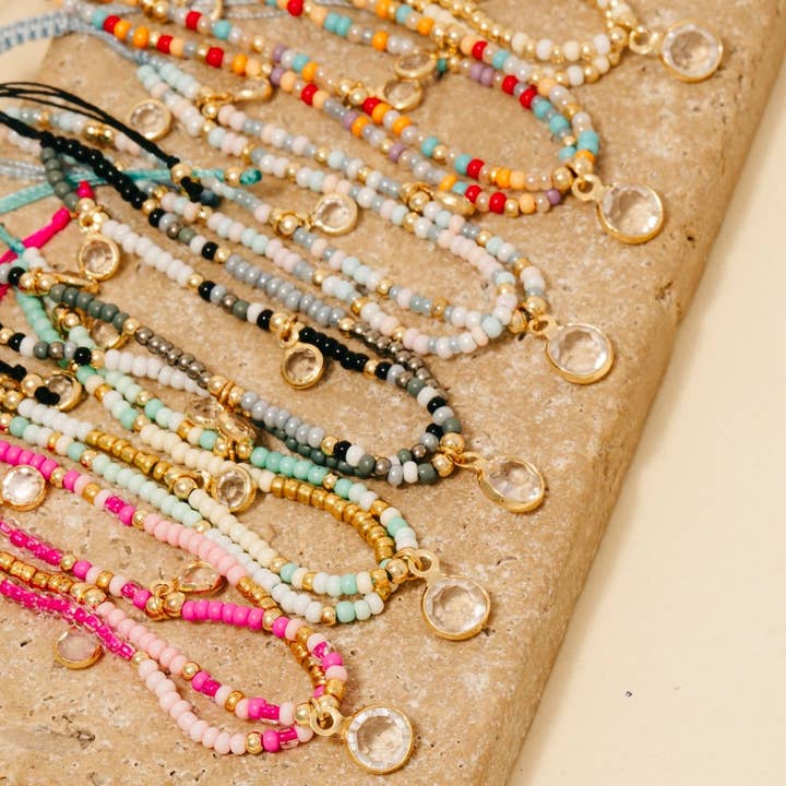 Anarchy Street – Engroshandel Perlearmbånd – Gem Charms Frø Perlejusterbar Snorarmbånd8