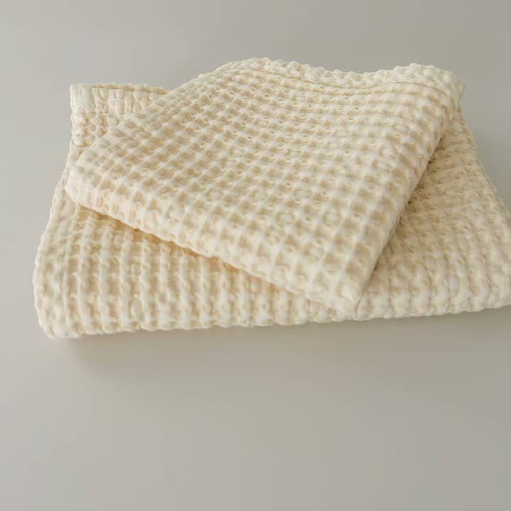 Mama and Tochter - Wholesale Wash Cloth - 100% Organic Cotton Rustic Waffle Face Cloth - Cream0