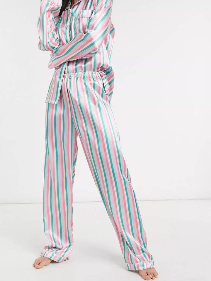 Multi Color Digital Abstract Printed loungewear/Nightsuit For Women With Pants. for wholesale by STYLE INSTANT