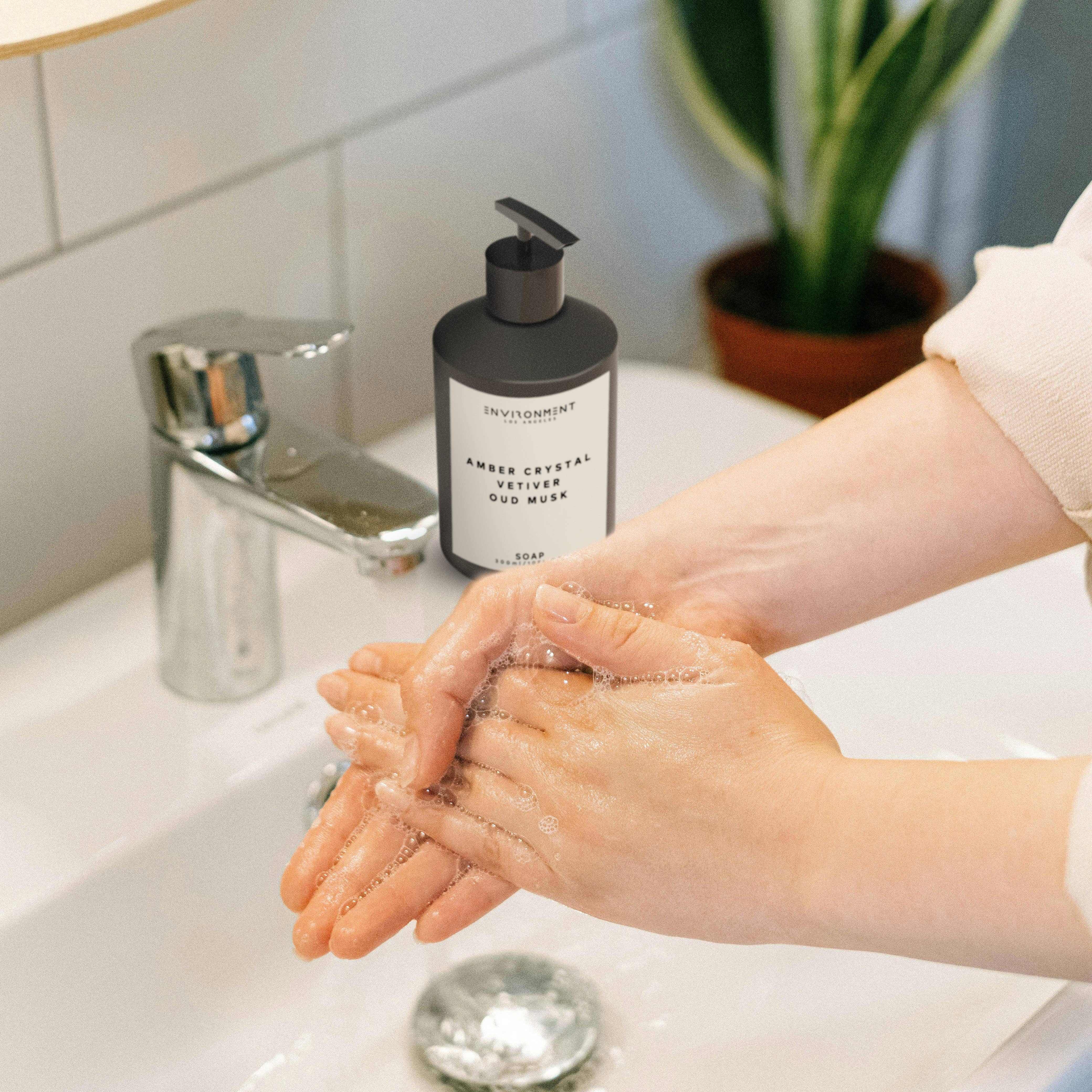 ENVIRONMENT - Wholesale Hand Soap/Wash - Inspired by Baccarat Rouge 540® Hand Soap Amber Crystal | Ve6