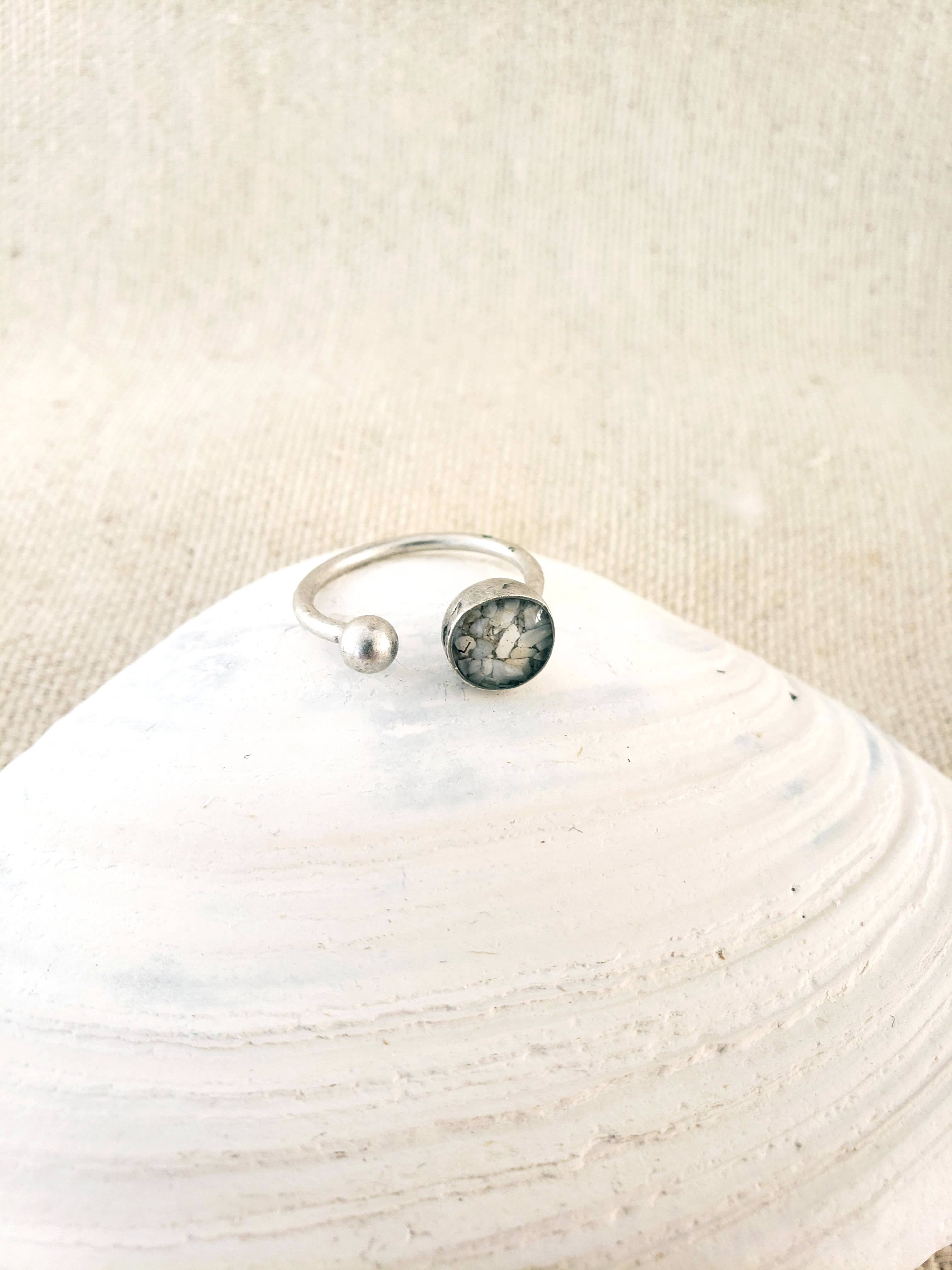 Maine Shellware - Wholesale Single Stone/Solitaire Ring - Antique Silver Round Ring9